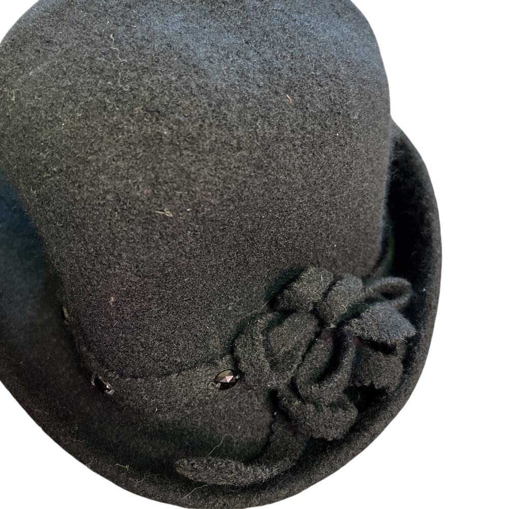 Vtg 100% Wool Felt Cloche Hat Black Beaded Band Rosette One Size 1920's Style